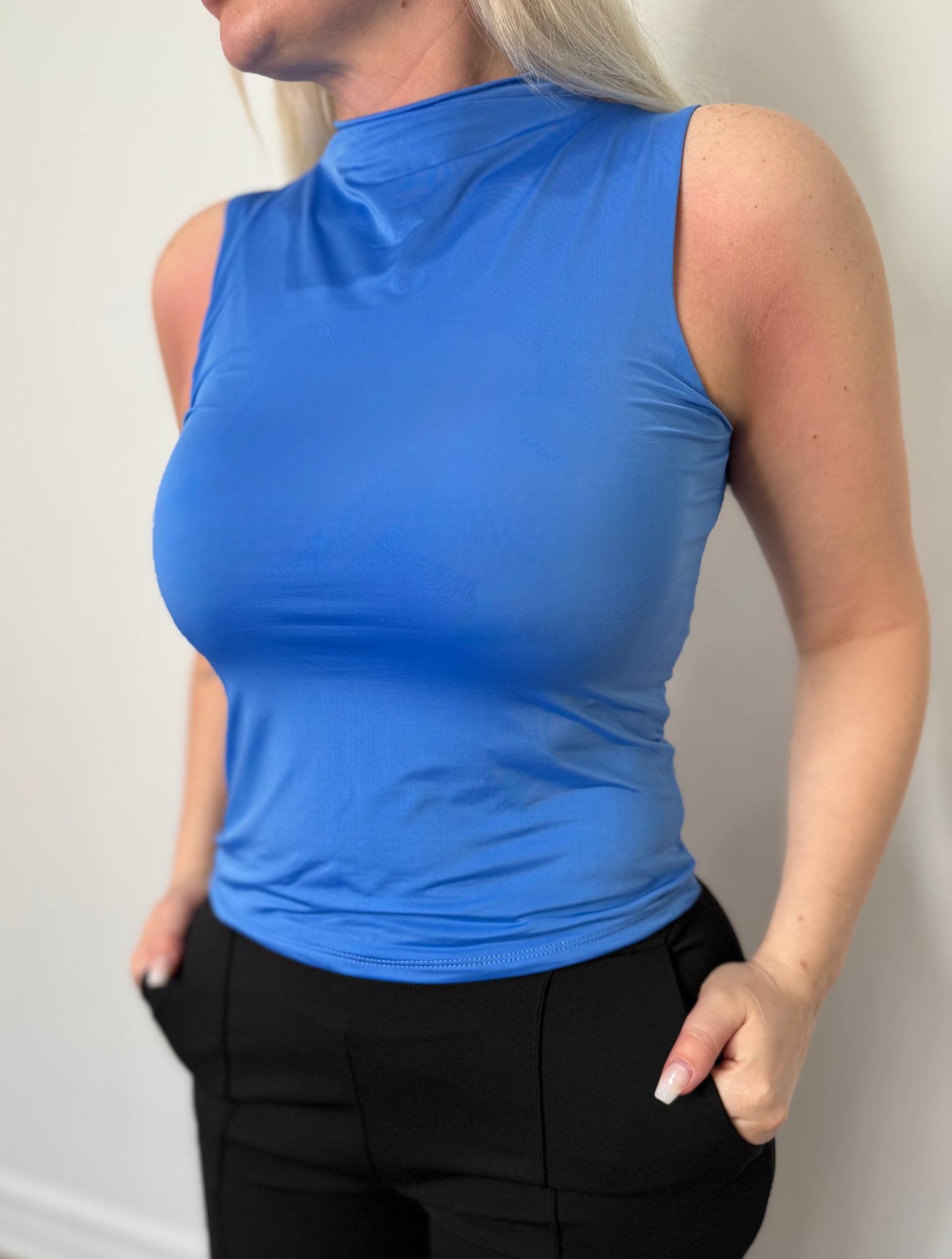 SIENNA MOCK NECK TOP