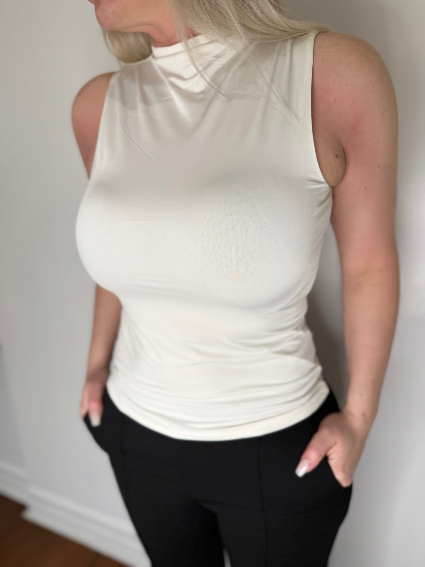SIENNA MOCK NECK TOP